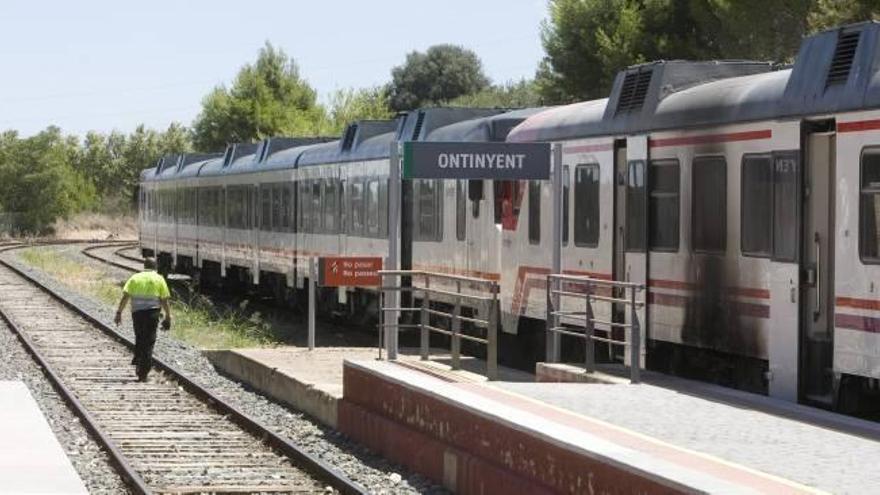 Los alcaldes volverán a movilizarse para reclamar la mejora del tren Alcoy-Xàtiva