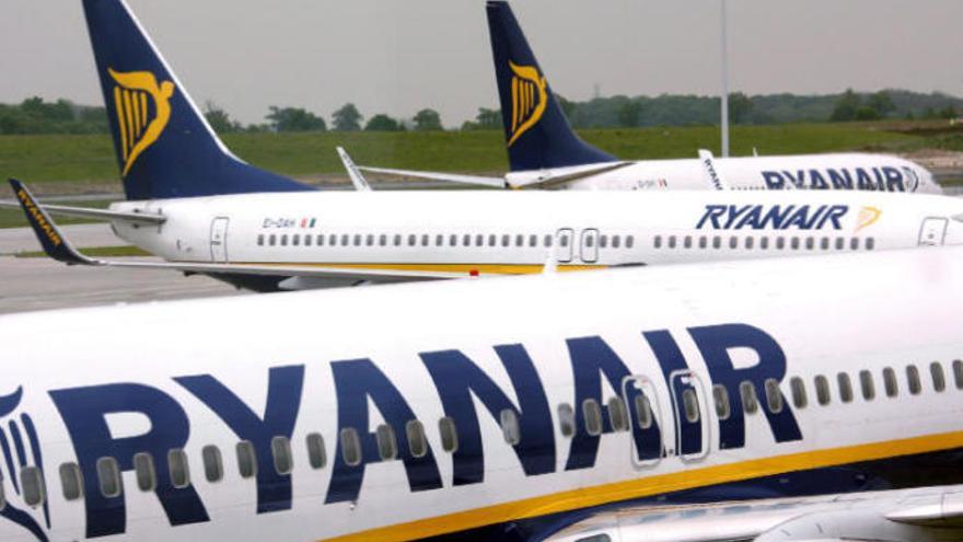 Imagen de archivo de aviones de Ryanair.