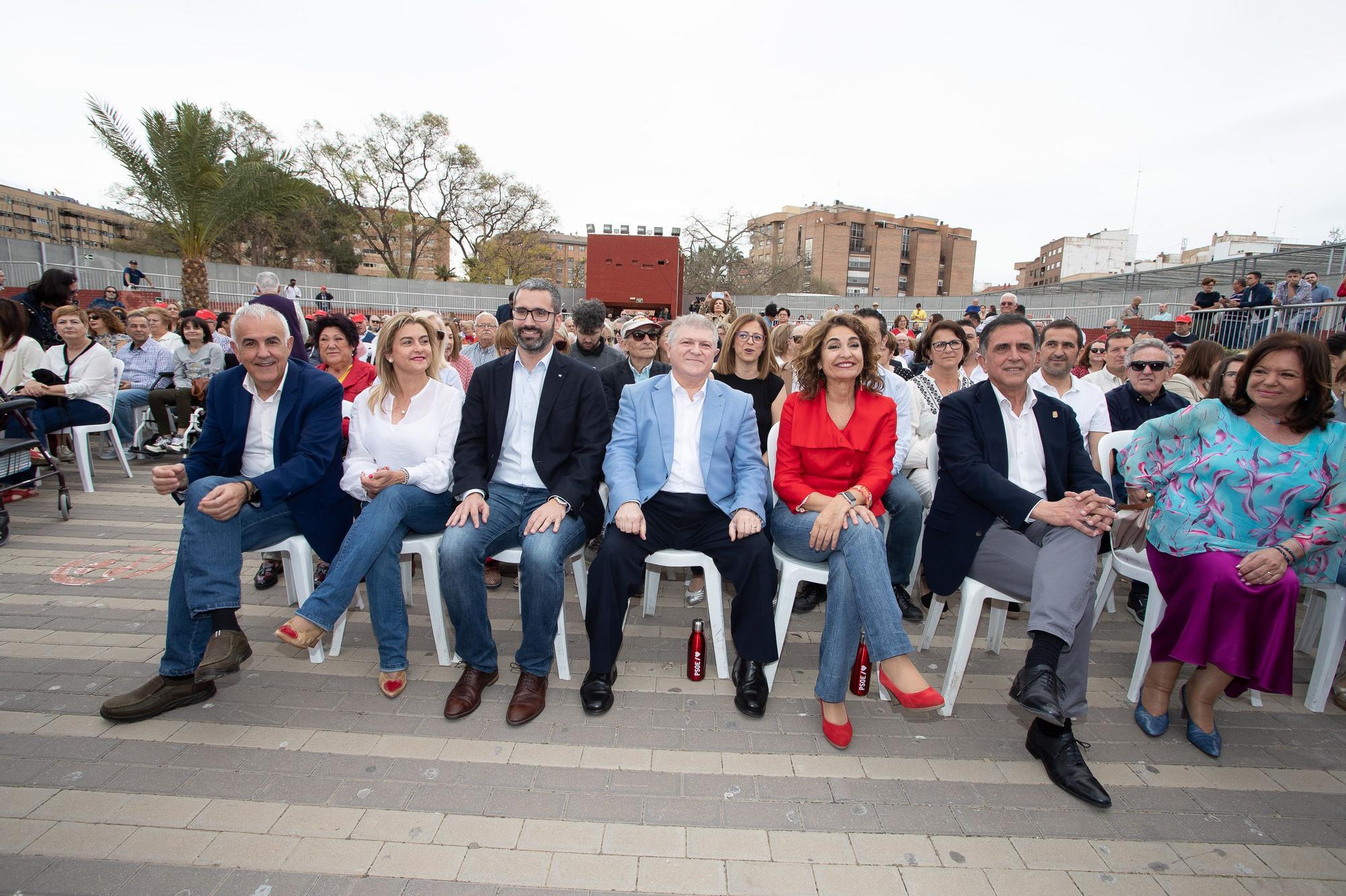 Serrano presenta su candidatura al Ayuntamiento de Murcia junto a la ministra Montero