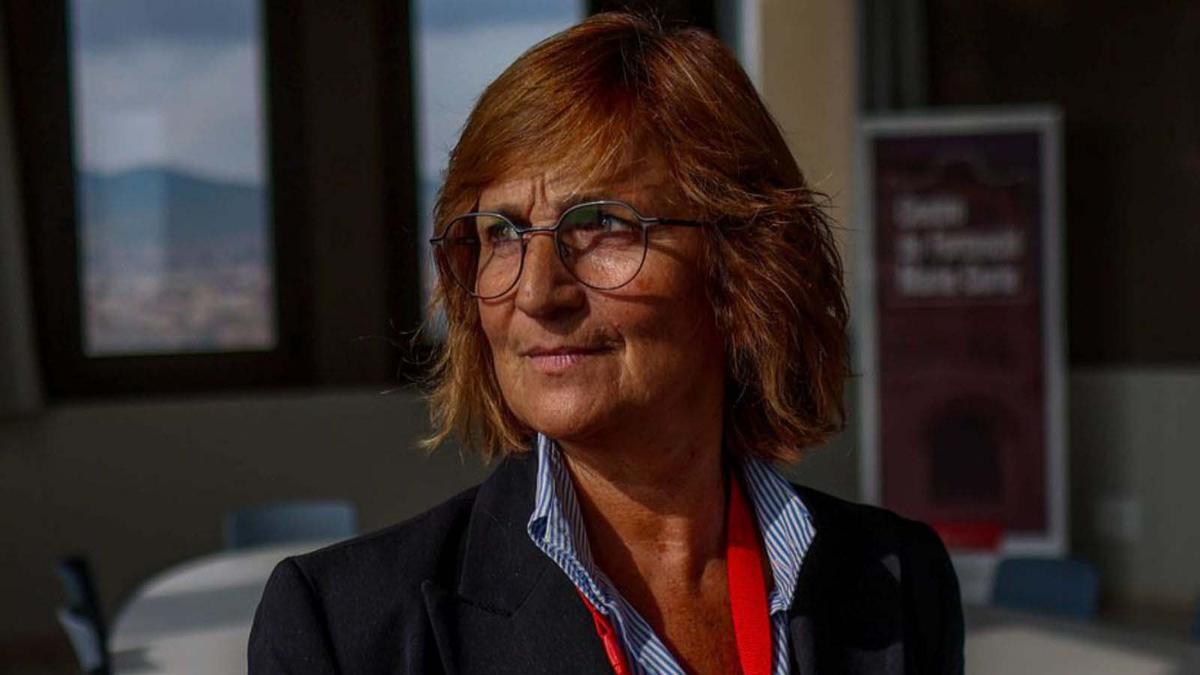 Empoderem dones per augmentar la seva autoestima Empoderem dones per augmentar la seva autoestima