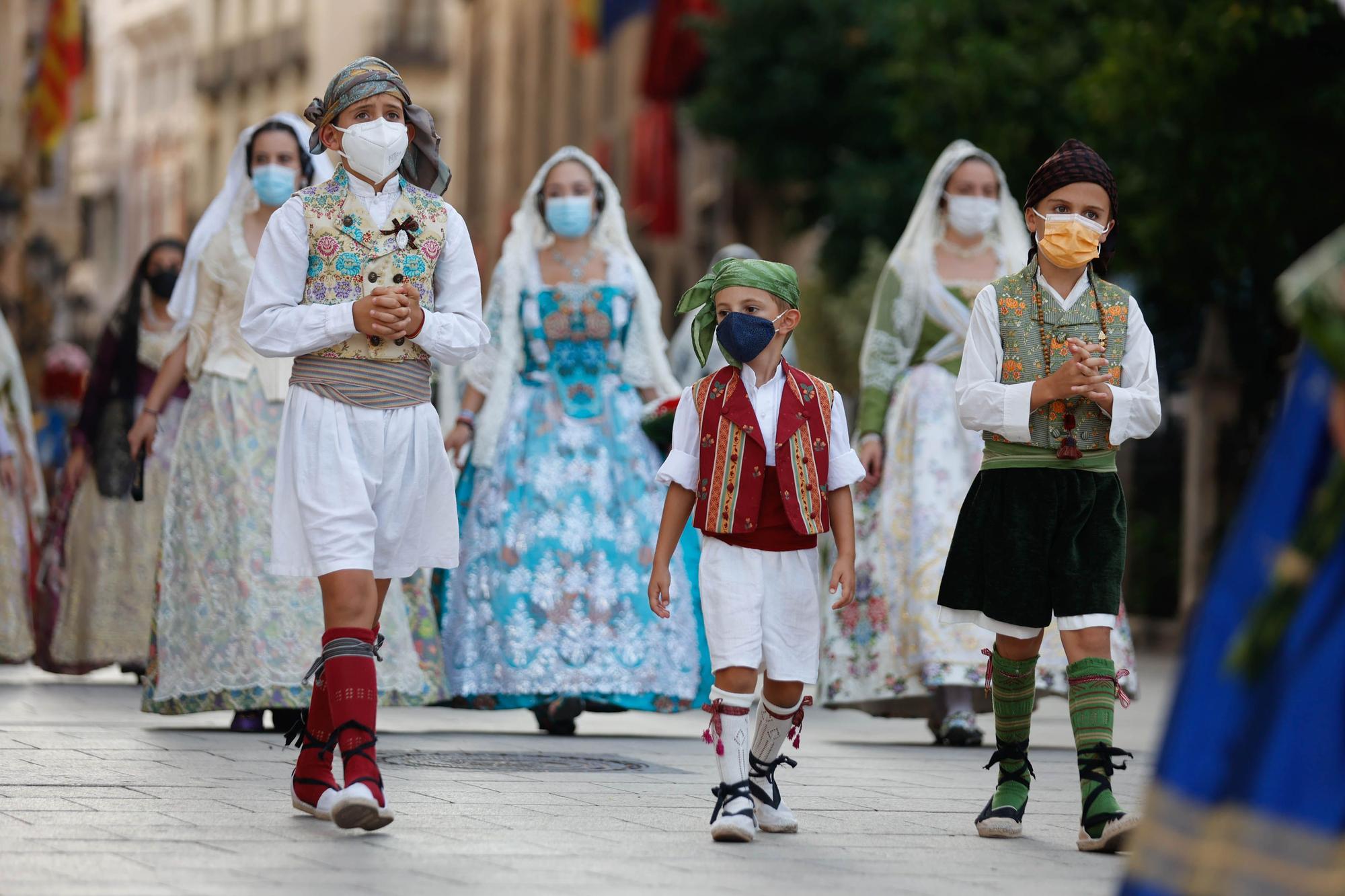 Búscate en el segundo día de Ofrenda por la calle Caballeros (entre las 18.00 y las 19.00 horas)