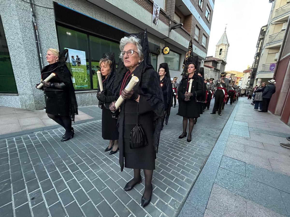 EN IMÁGENES: Grado se vuelca con la procesión de Las Siete Palabras