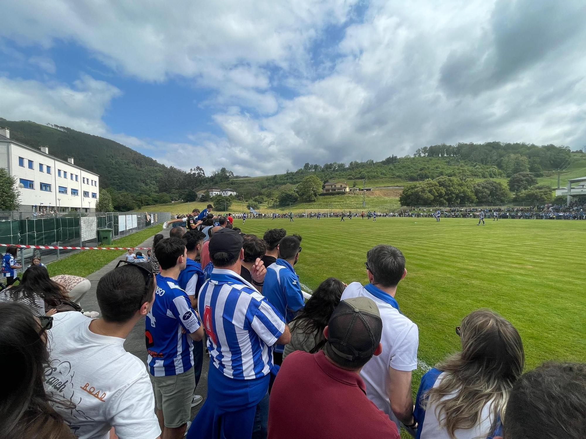 En imágenes: Así fue el duelo entre el Treviense y el Cornellana por un puesto en segunda