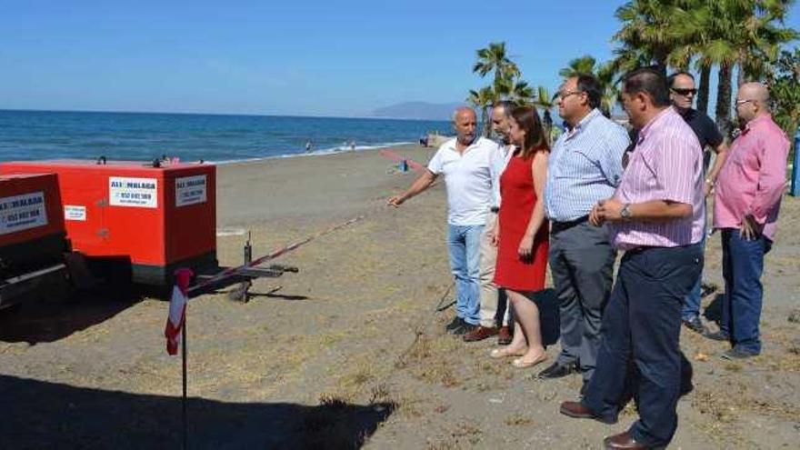 La alcaldesa, Encarnación Anaya, visita las obras.