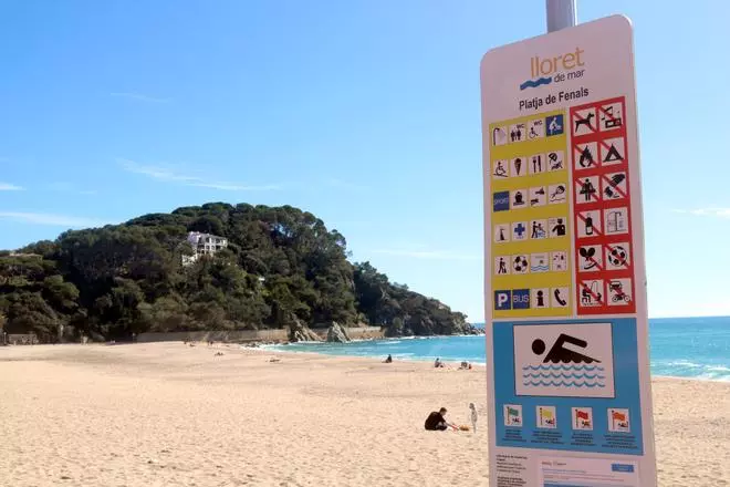 Així ha quedat el passeig de Fenals a Lloret de Mar pel temporal