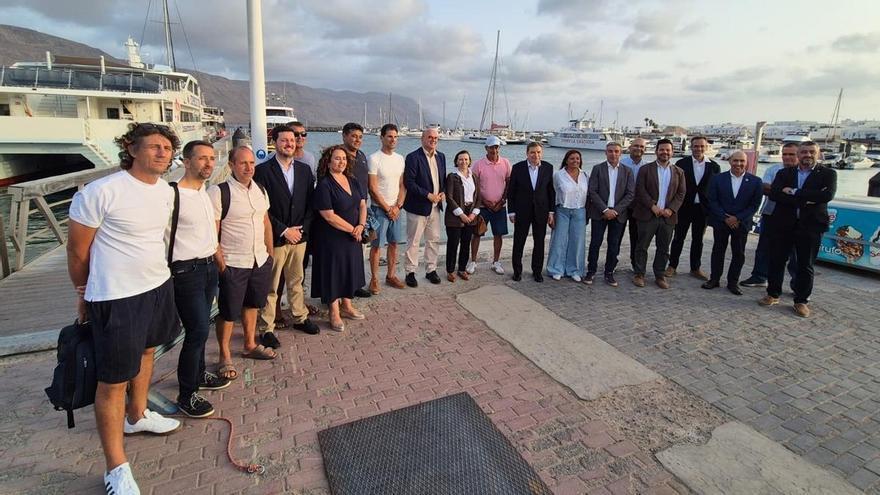 Pesca anuncia una nueva patrullera y una aplicación para intensificar el control en la Reserva Marina de La Graciosa