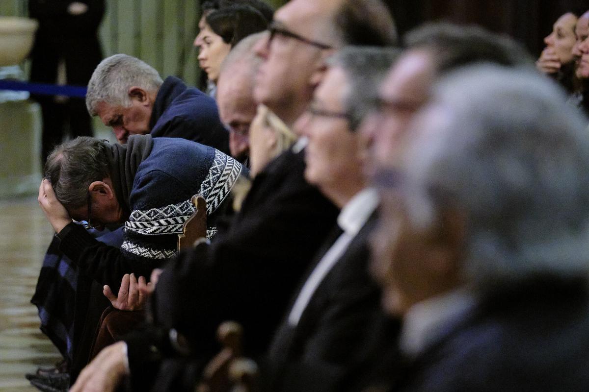 El obispo de Málaga, José Antonio Satué, ha recordado a todas las víctimas del accidente ferroviario de Adamuz (Córdoba) durante una misa que se ha celebrado este domingo en la Catedral Basílica de la Encarnación