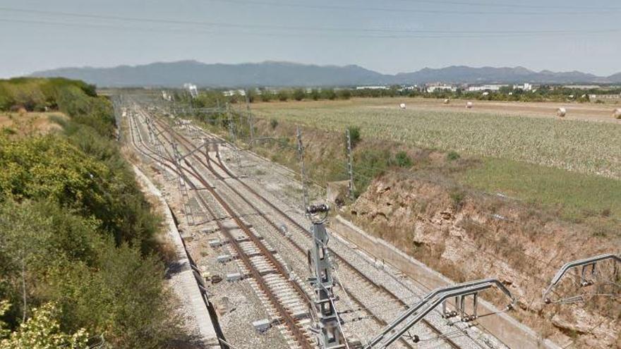 La línia de ferrocarril de Vilamalla.