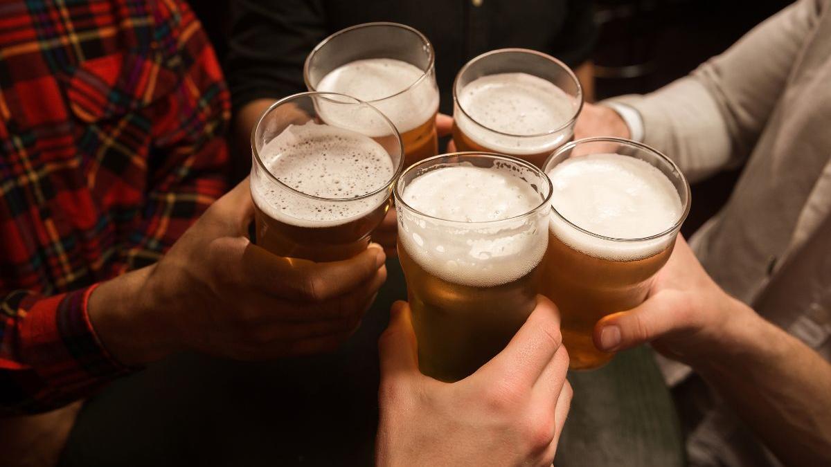 La cerveza es una de las bebidas más populares en España.