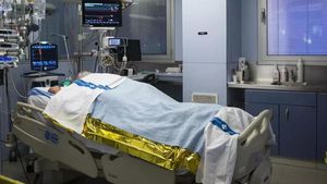 Un paciente ingresado en una unidad de cuidados intensivos (UCI).