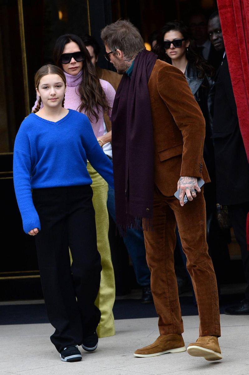 David Beckham y su hija, Harper, en París