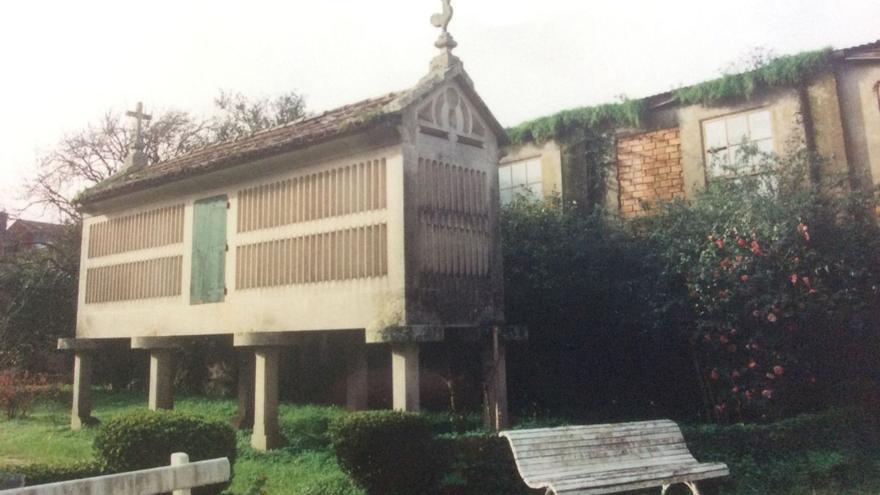 Patrimonio autoriza el proyecto para el jardín del antiguo cementerio de Bueu, pero sin el hórreo