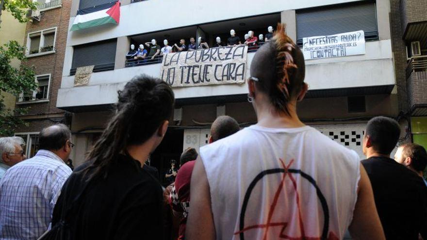 Fiscalía pide penas que suman 86 años de cárcel para 8 antifascistas