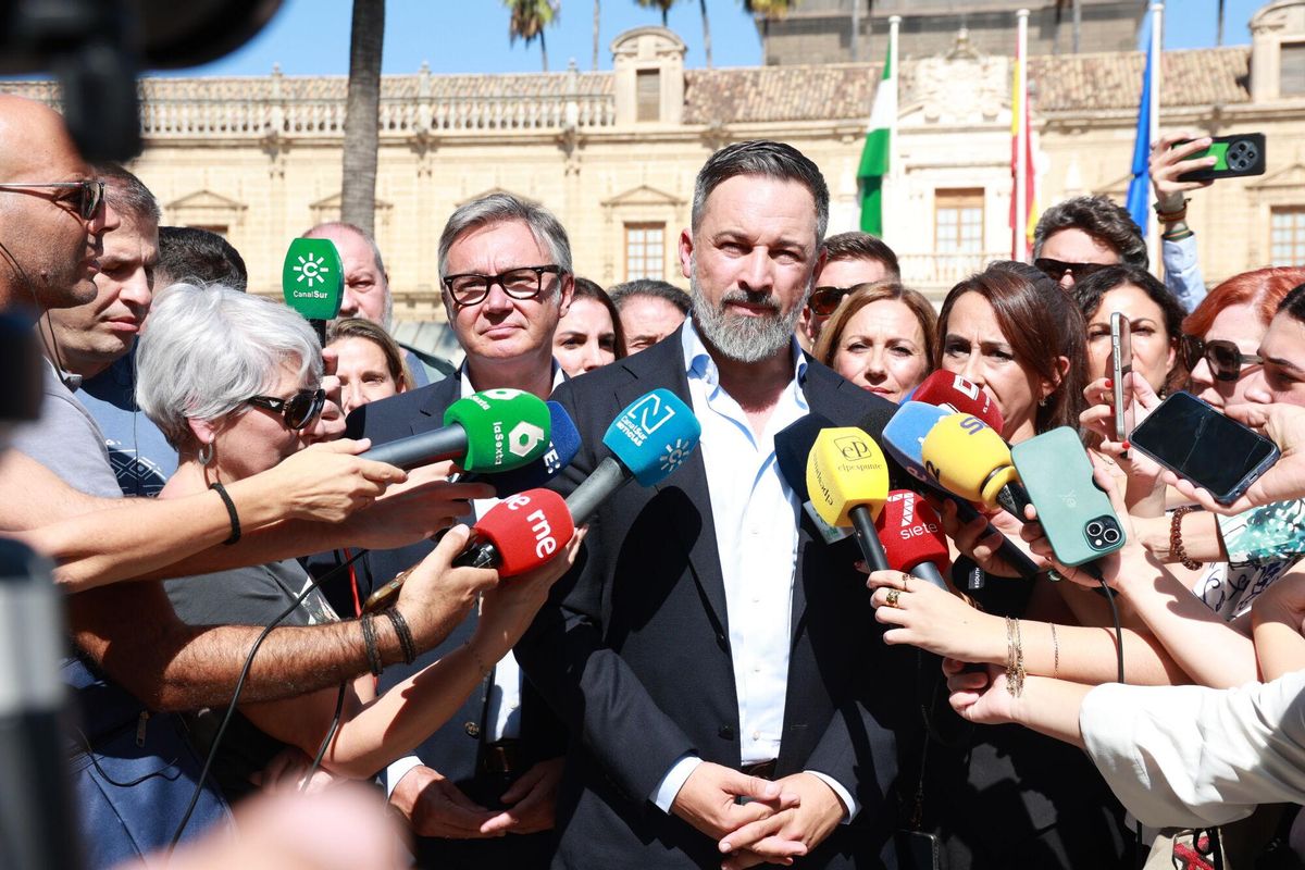 L’auge de Vox dispara el bloc de la dreta L’auge de Vox dispara el bloc de la dreta