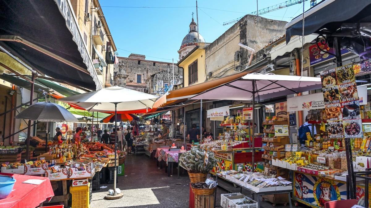Los mercados de Palermo fuera de temporada: disfruta del mejor street food.