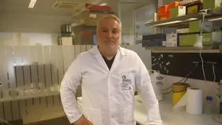 El investigador de Córdoba Raúl Luque avanza en un fármaco pionero en España contra tumores cerebrales raros: "Los tratamientos que hay ahora son muy devastadores"