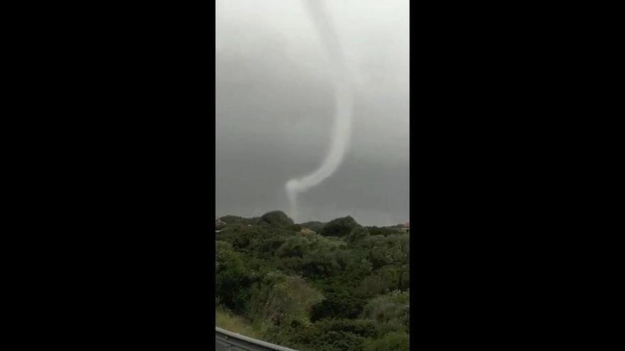 Alarma por un tornado en Menorca