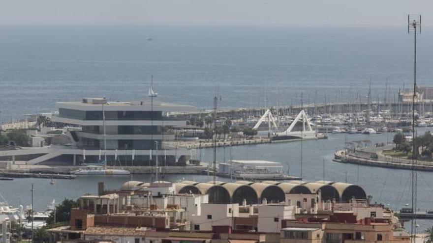 Una auditoría de Hacienda confirma la quiebra de la marina por deudas y embargos