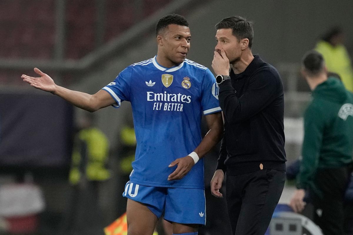 Mbappé va donar el cop de gràcia a Xabi, que no va parlar amb Florentino a l’avió i va tancar la porta a Pintus