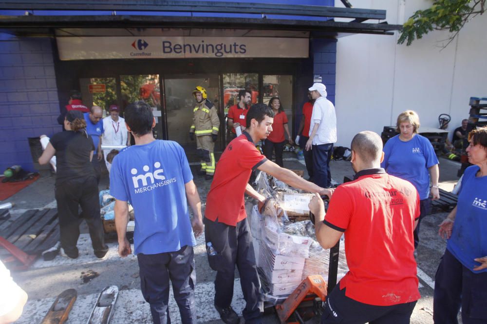 Incendi a la cambra frigorífica d'un supermercat de Girona