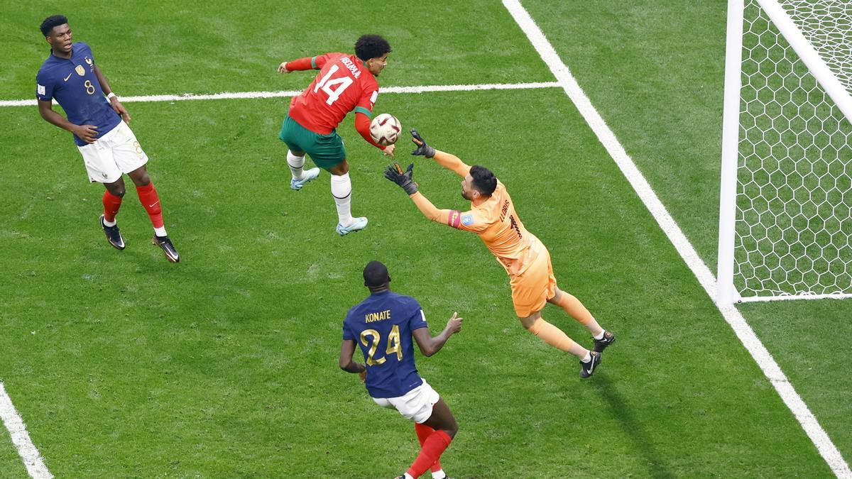 Lloris cuajó un partido muy completo ante Marruecos