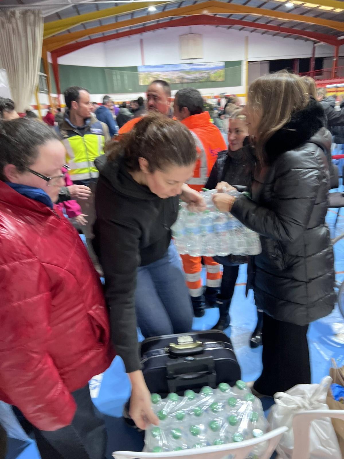 Atención a los 250 vecinos de Grazalema que han sido evacuados a Ronda.