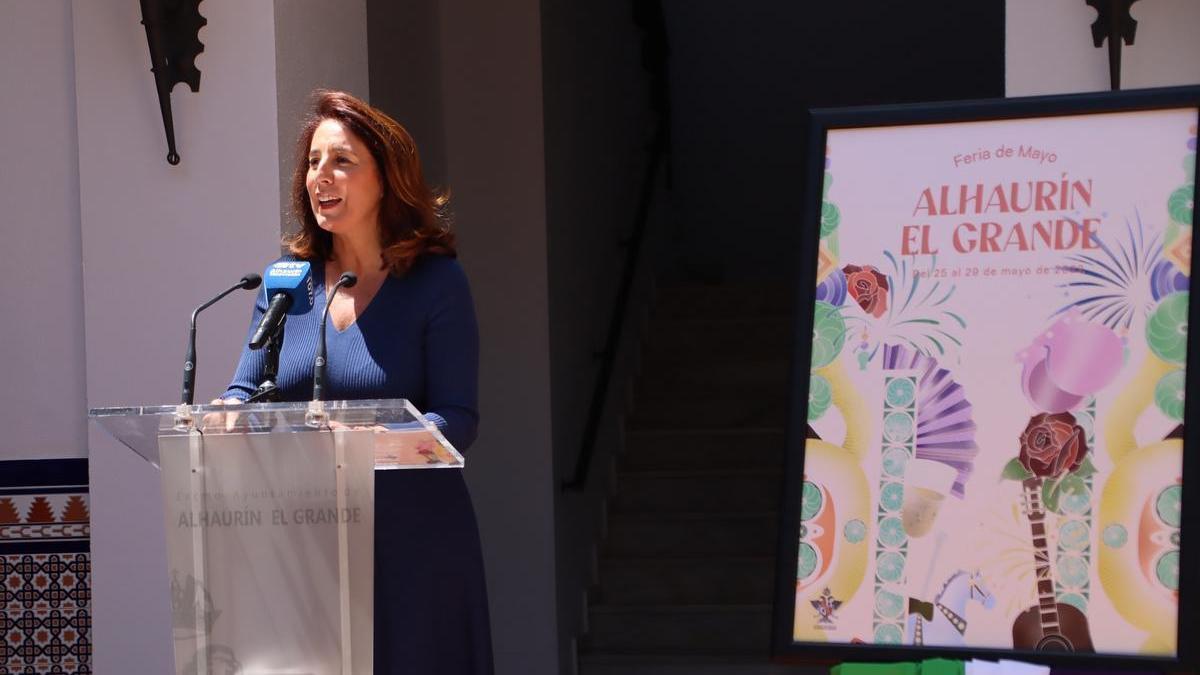 Toñi Ledesma presenta el cartel de la Feria de Mayo 2022.