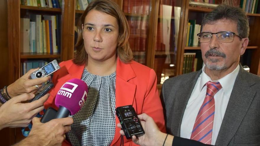 La consejera castellano-manchega, al salir de la reunión con el Secretario de Estado.