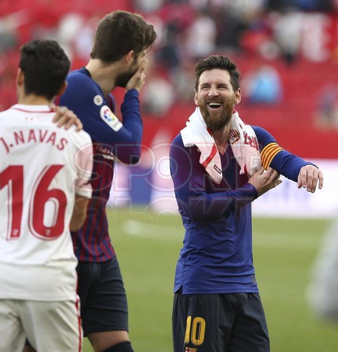 Así de feliz cazo Sport a Leo Messi al fiinal del partido