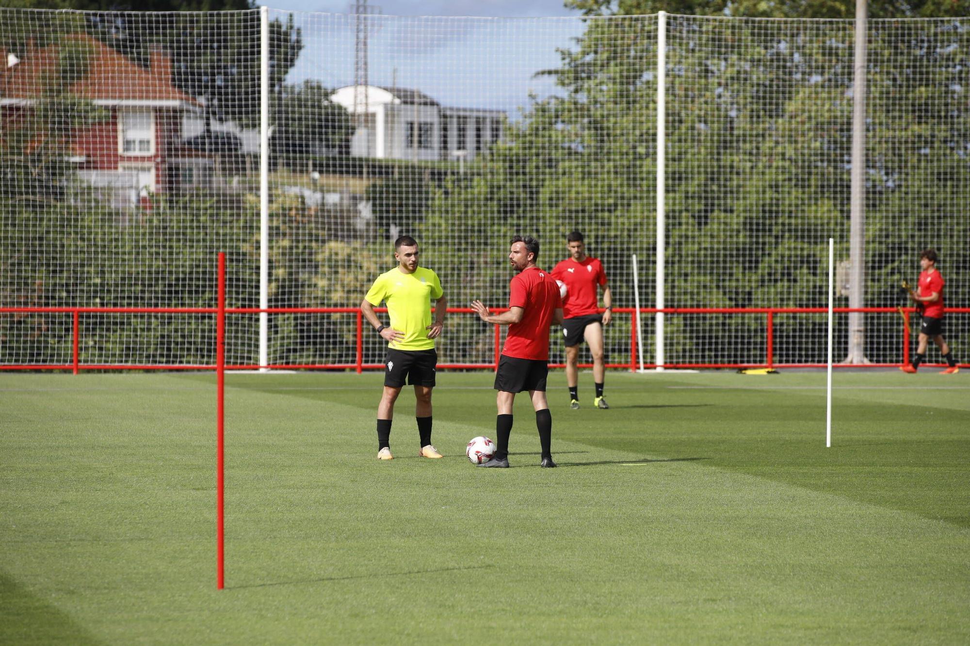 Así fue el primer entrenamiento de la era Albés en el Sporting (en imágenes)