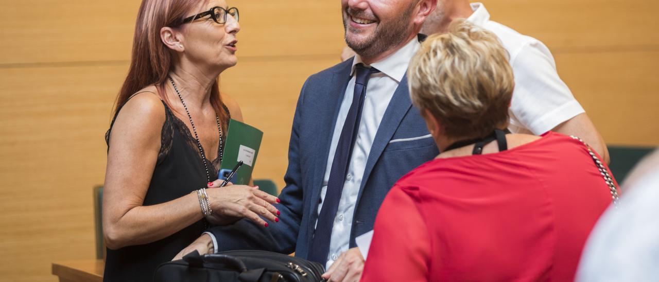 La vicepresidenta de la diputación, Maria Josep Amigó, junto al presidente de la corporación, Toni Gaspar.