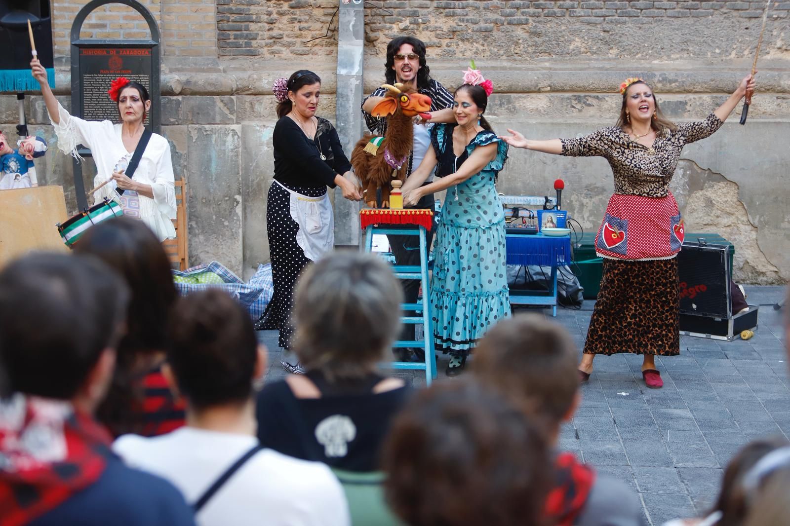 EN IMÁGENES | Off de calle: el espejo negro (Andalucía) presenta La cabra