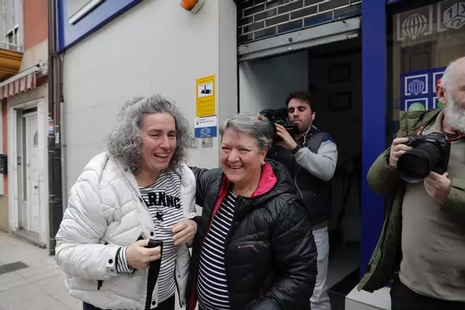 La Asociación de Enfermos de Fibromialgia Oriente de Asturias "Juntas Podemos" reparte un millón y medio de euros