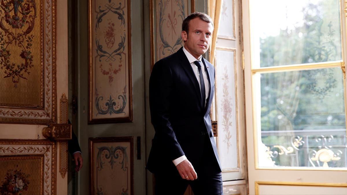 lmmarco40748165 french president emmnauel macron arrives to sign a new anti 171103183119