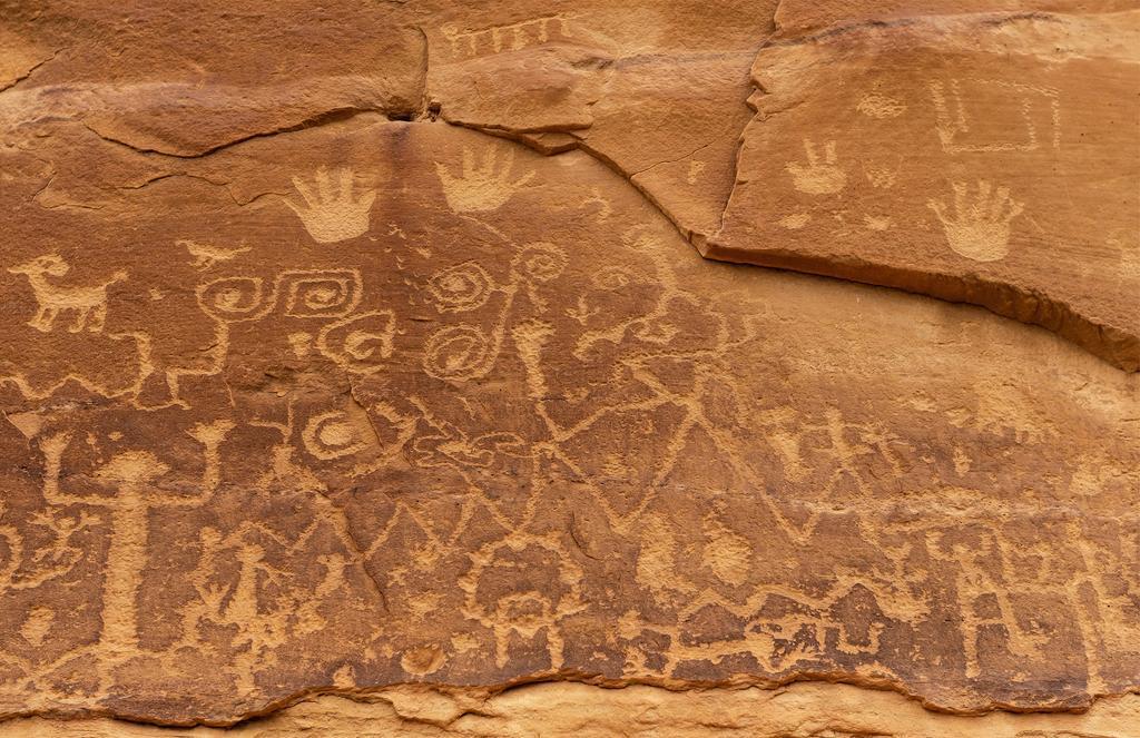 En algunos de los muros de Mesa Verde se encuentran estos dibujos que dejaron grabados los antiguos pobladores