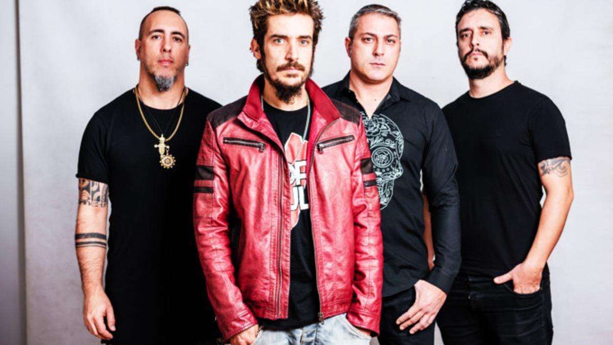 Hora Zul Veinte A os Rompiendo Moldes hora-zul-veinte-a-os-rompiendo-moldes