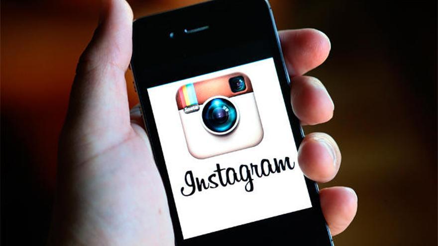 Instagram no cambiará el orden de las fotos.  // FARO