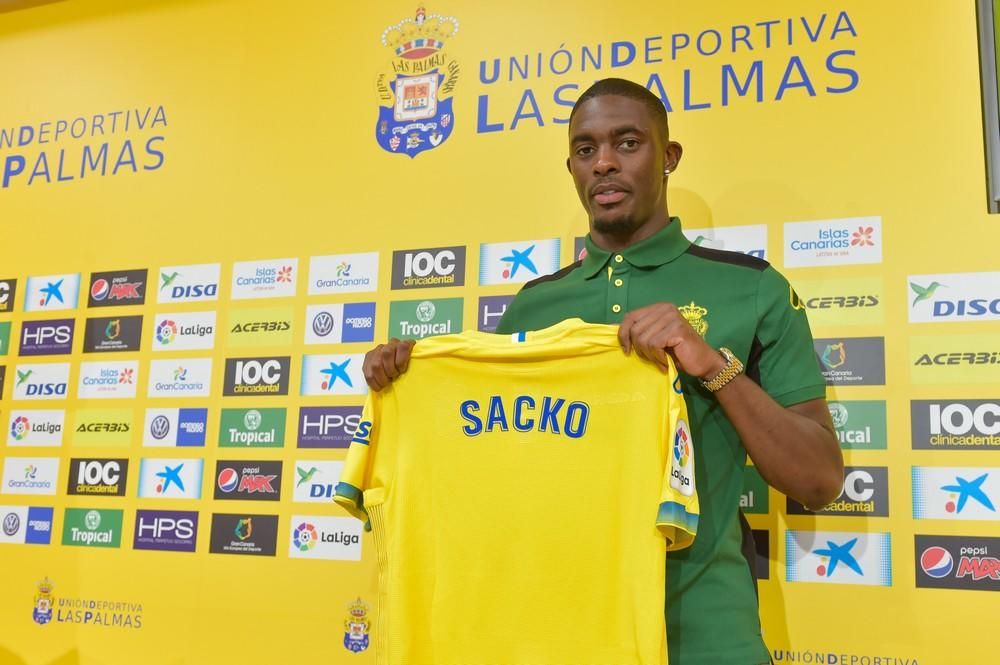 Presentación de Sacko como nuevo jugador de la UD Las Palmas