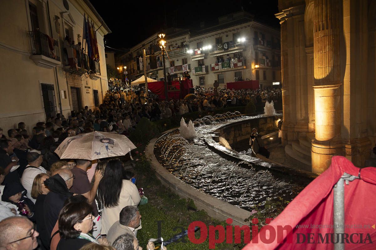 Fiestas de Caravaca | Procesión de día 3 de mayo (Procesión, parlamento y baño)