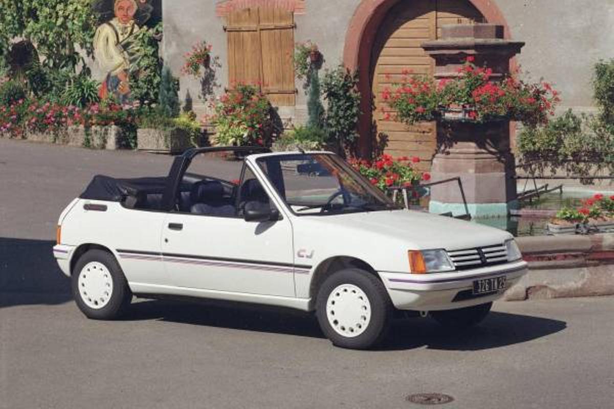 Peugeot 205.