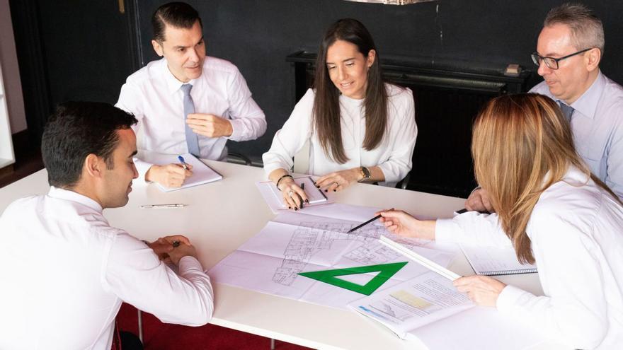 El equipo de Bilkio durante una sesión de trabajo /cedida