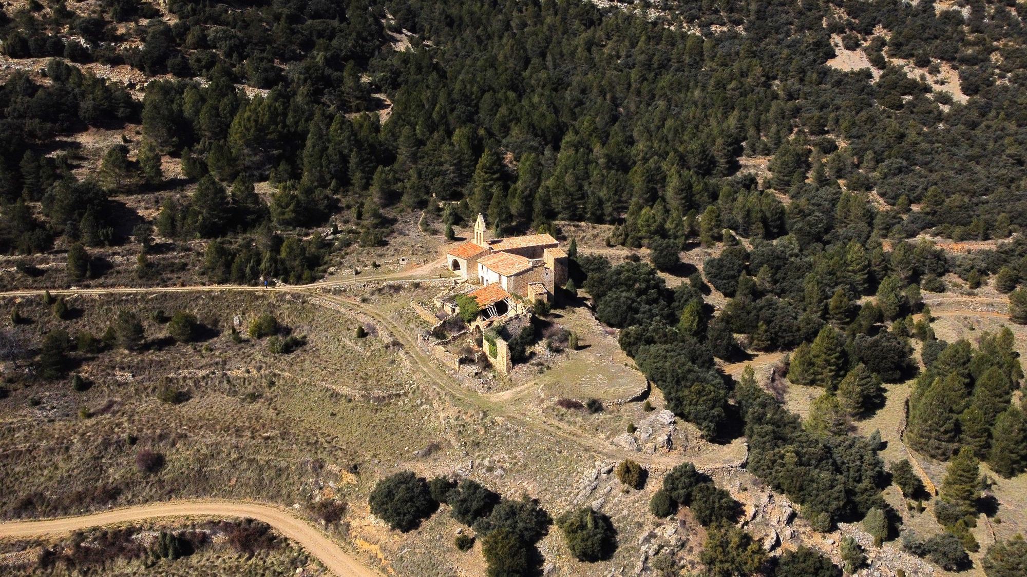 Galería de fotos: Una ermita de Castellón, un tesoro con mucha historia, ovnis y budistas