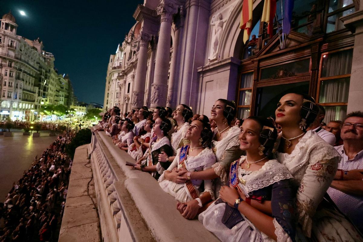 La pirotecnia echa el cierre a la Gran Fira de València