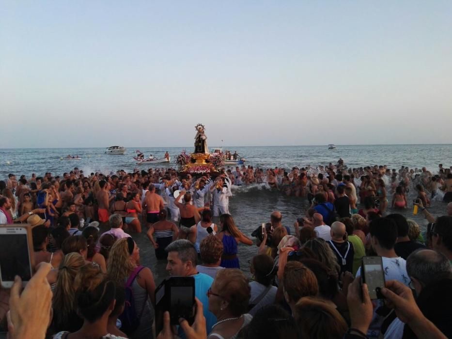 Málaga se rinde a la Virgen del Carmen