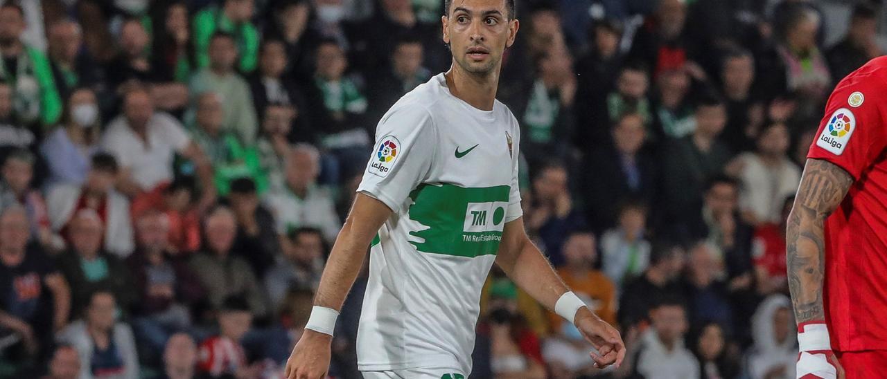 Pastore durante el Elche-Atlético