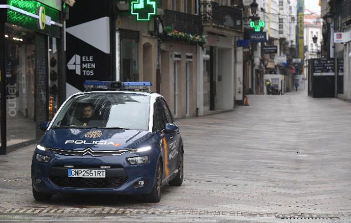 Calles vacías en A Coruña el Día del Padre