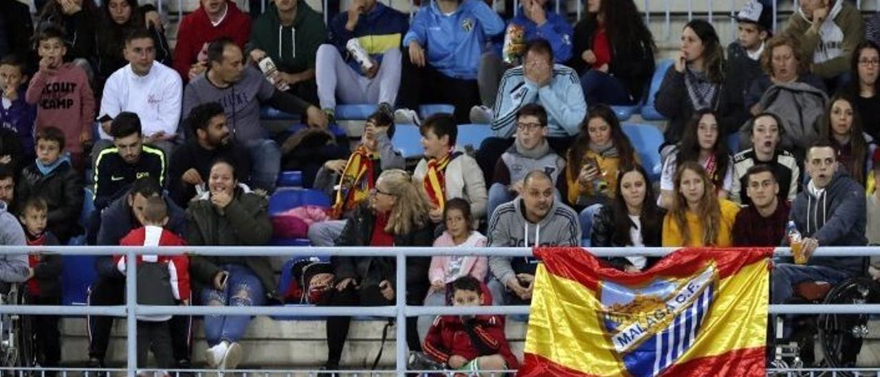 La afición, en un partido de España en La Rosaleda.