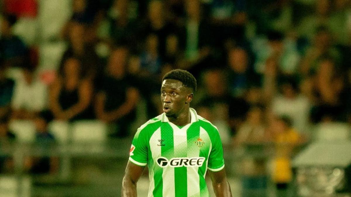 Gnangoro Bouaré, durante el amistoso entre Inter y Betis en Bari