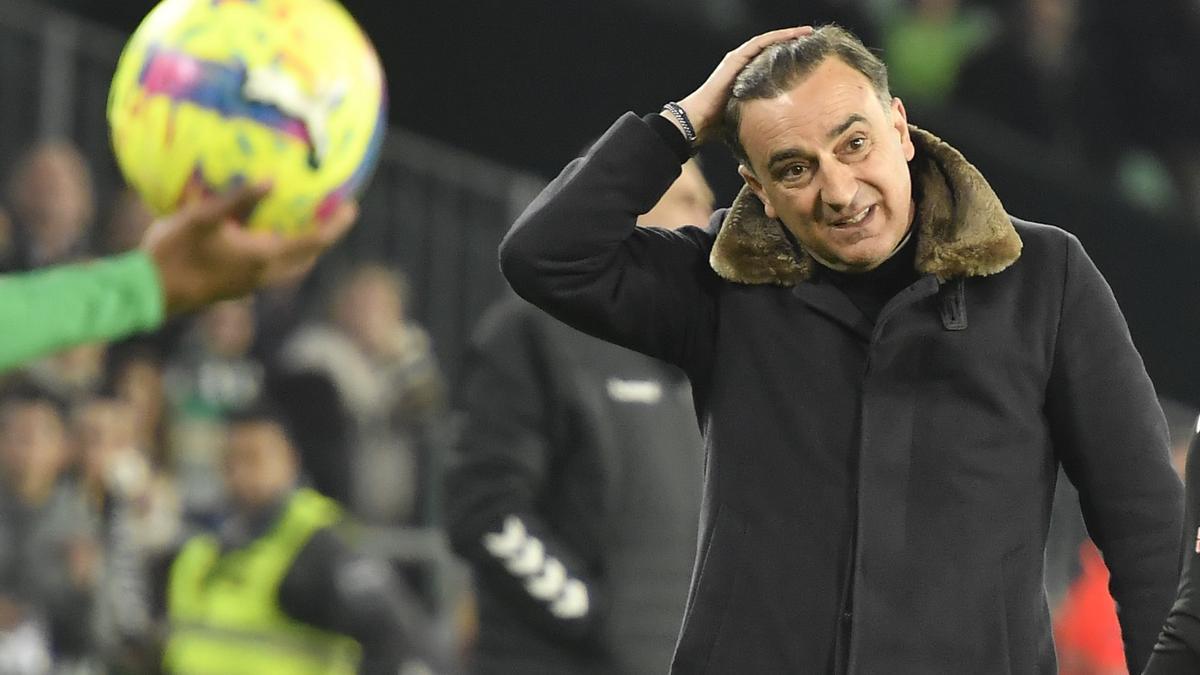 Carlos Carvalhal, durante un partido de esta temporada en el Villamarín