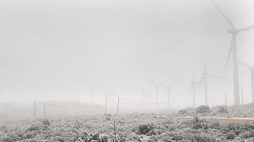 El interior de Castellón recibe las primeras nieves del otoño y se prepara para más frío